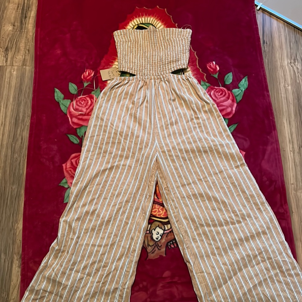 Beige striped romper strapless